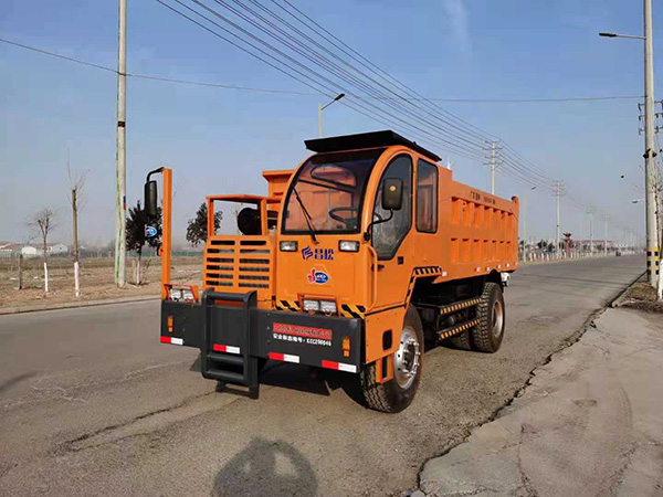 礦用井下運(yùn)輸車(chē)的保養(yǎng)措施